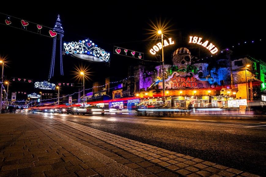 Blackpool Illuminations Short Breaks Bayliss Executive Travel