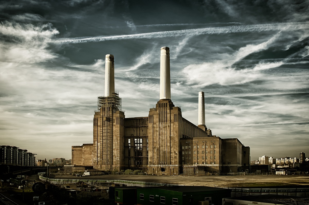 Battersea Power Station & Lift 109 