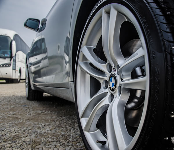 Wedding car hire